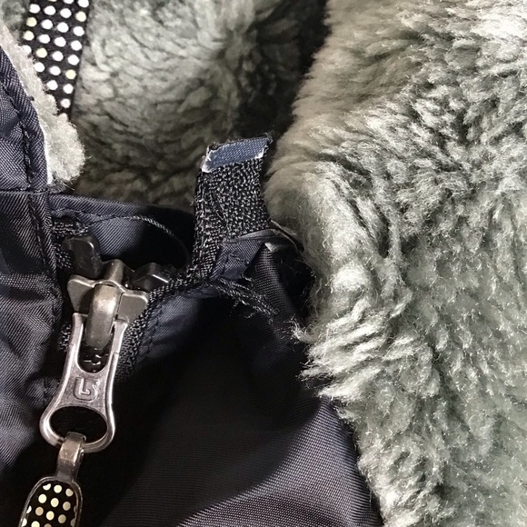 Burton Dutchess Insulated Ski Jacket in Navy and Black Stripe. - Picture 15 of 15